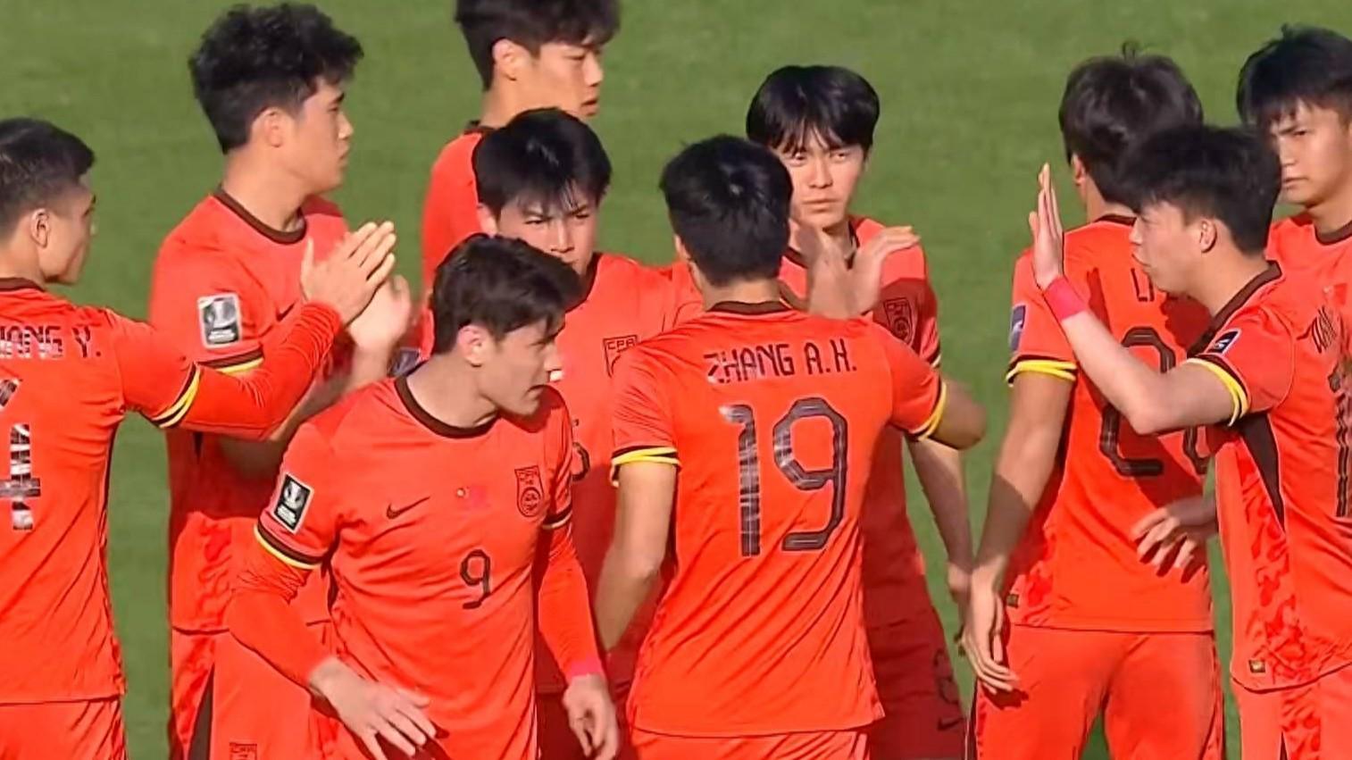 U23亚洲杯16日赛程出炉！中国队冲四强迎2个坏消息，对手晋级稳了