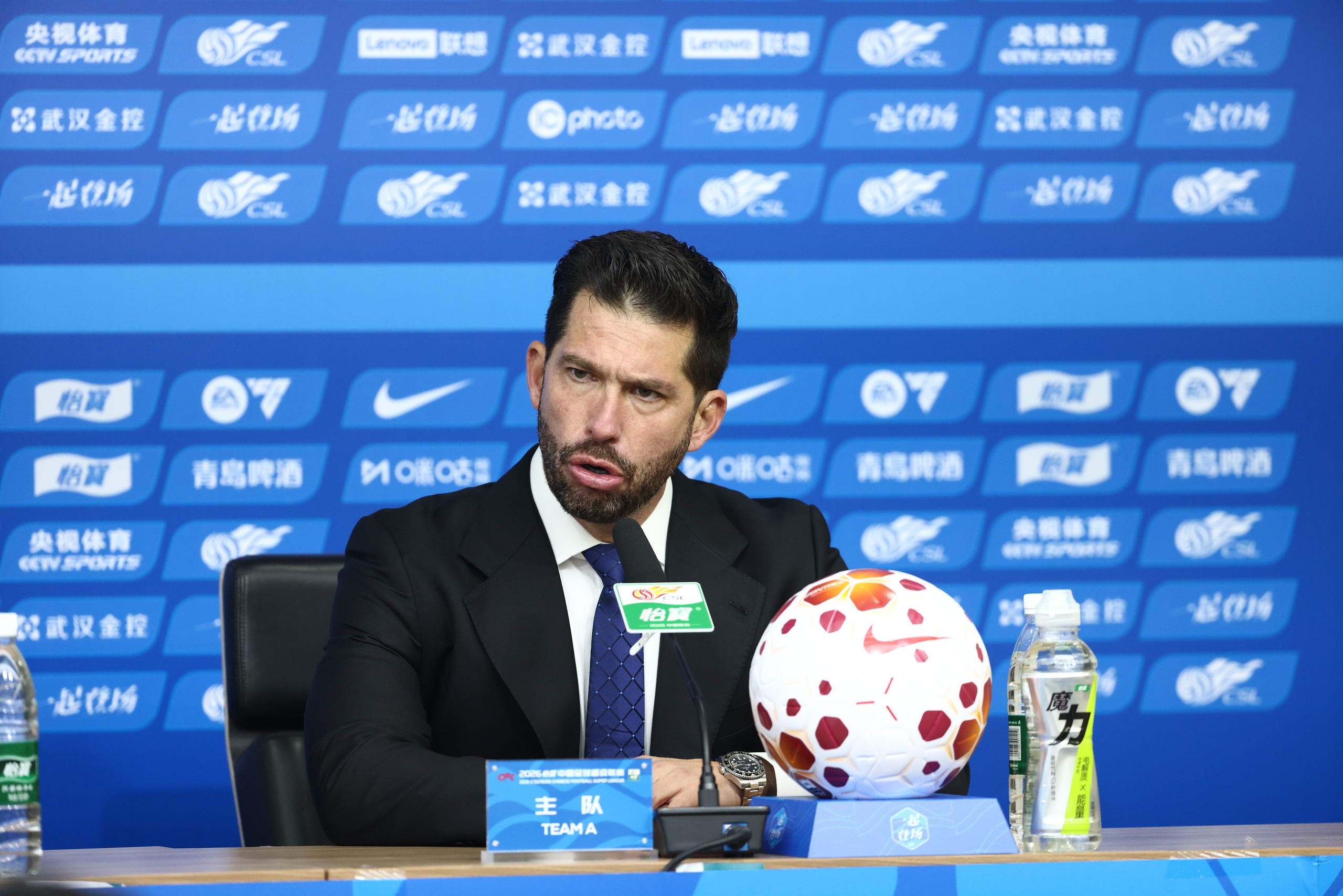 三镇主帅：丢球因注意力不集中和自身失误，球员精气神很不错